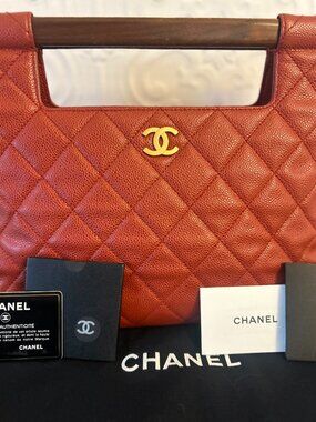 CHANEL Wood Handle Tote in Red Caviar
